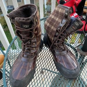 UGG boots size 15